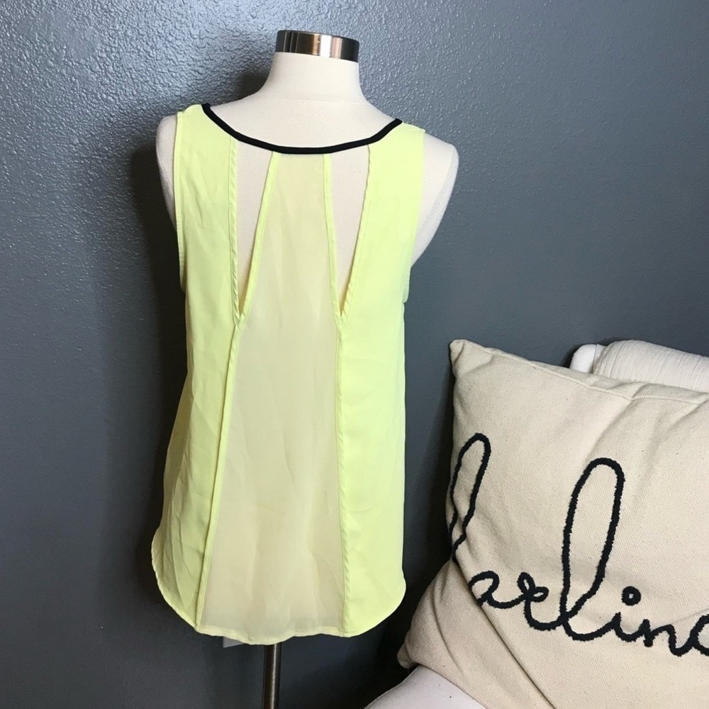Astr the label neon yellow tank size small - Picture 3 of 4